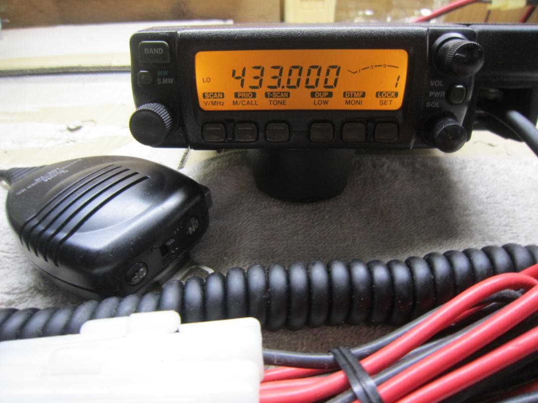 アイコム　IC-207　20W　144/430　デュアルバンド　完動