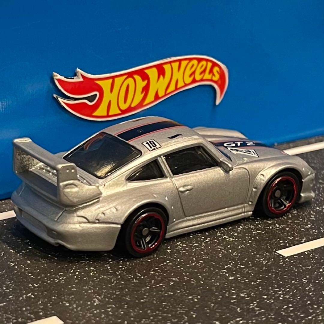 ホットウィール ポルシェ 911 993 GT2 シルバー