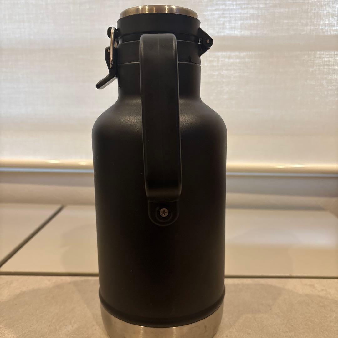 STANLEY(スタンレー) クラシック真空グロウラー 1.9L 黒色