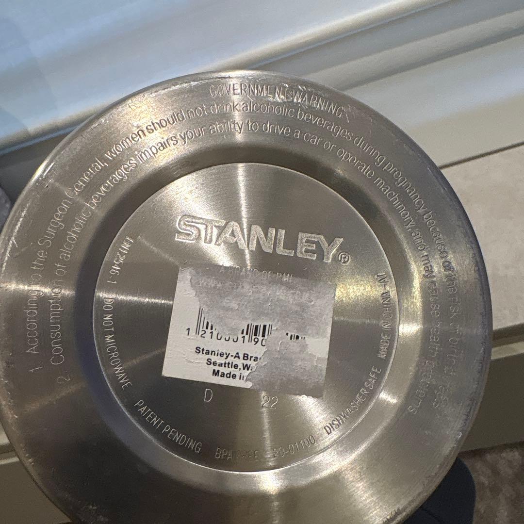 STANLEY(スタンレー) クラシック真空グロウラー 1.9L 黒色