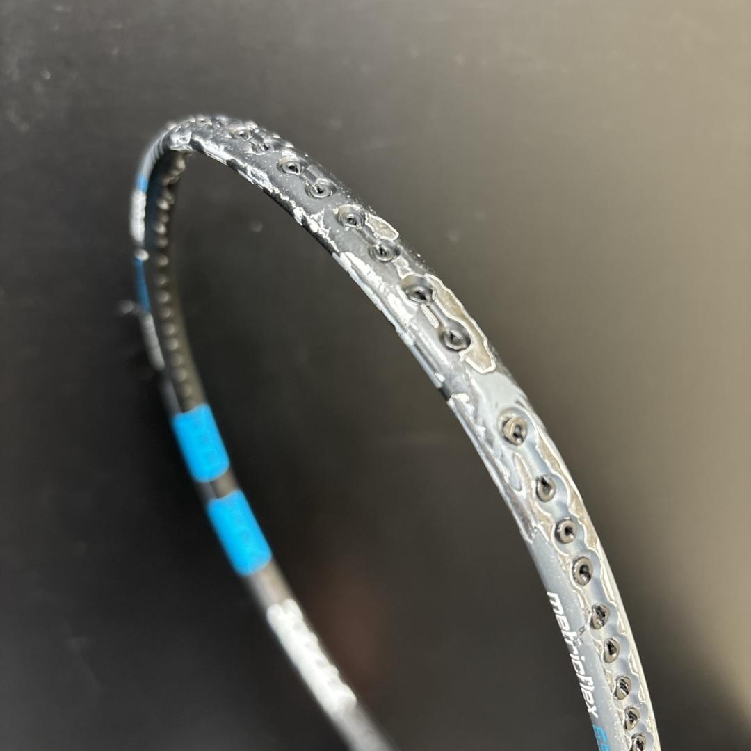 BabolaT　バボラ　SATELITE　バトミントンラケット　ガット無し