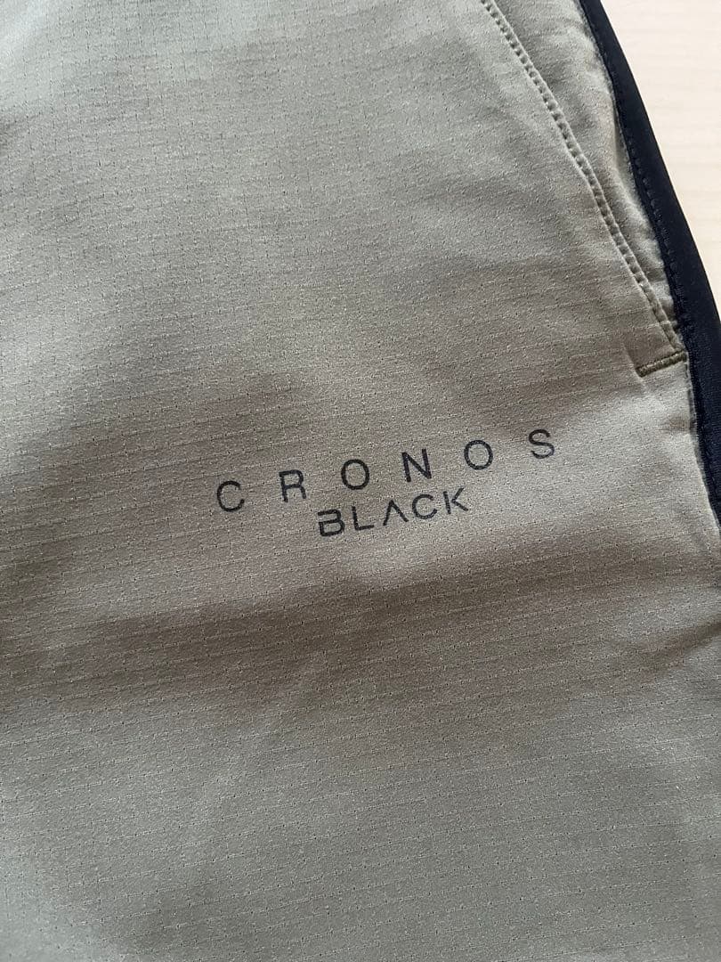 CRONOS オリーブグリーン ショートパンツ　ゴルフ