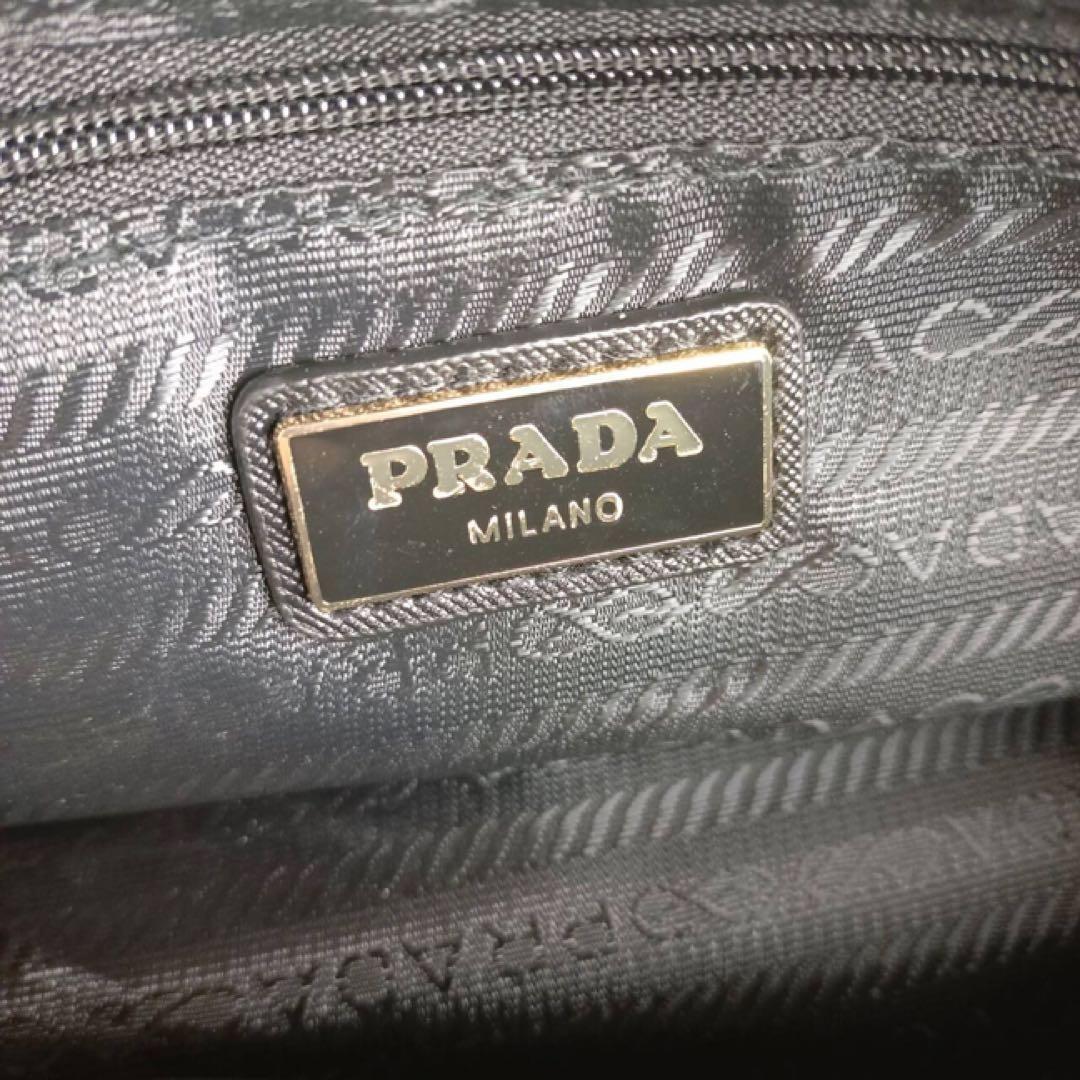 PRADA ノベルティ ブラック ショルダーバック ナイロン p1