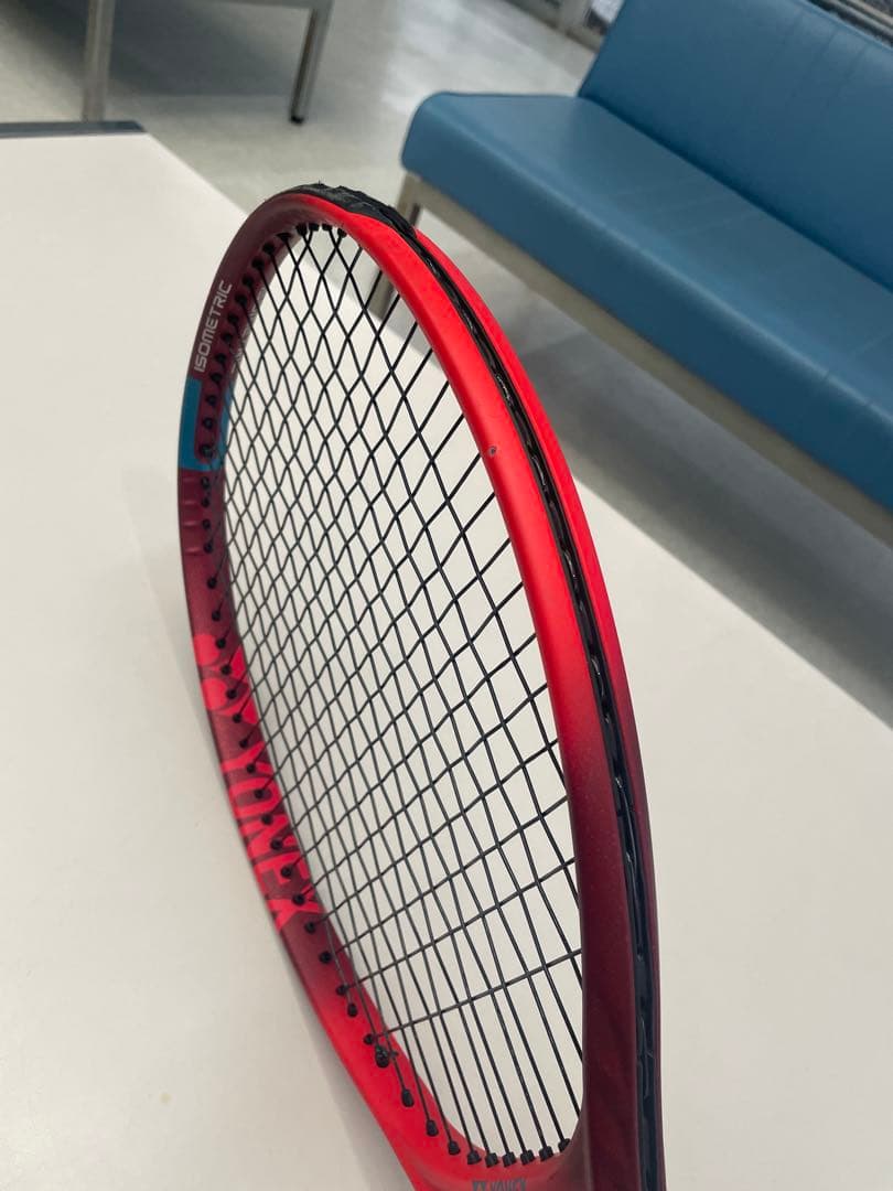YONEX VCORE 98 テニスラケット レッド/ブルー