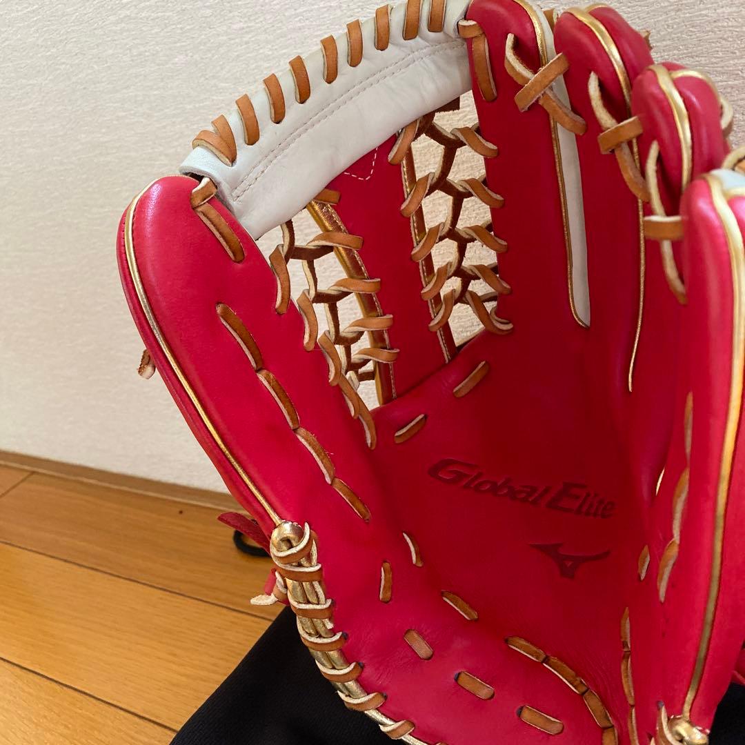 h08　Mizuno Global Elite 外野手用グローブ 赤/白