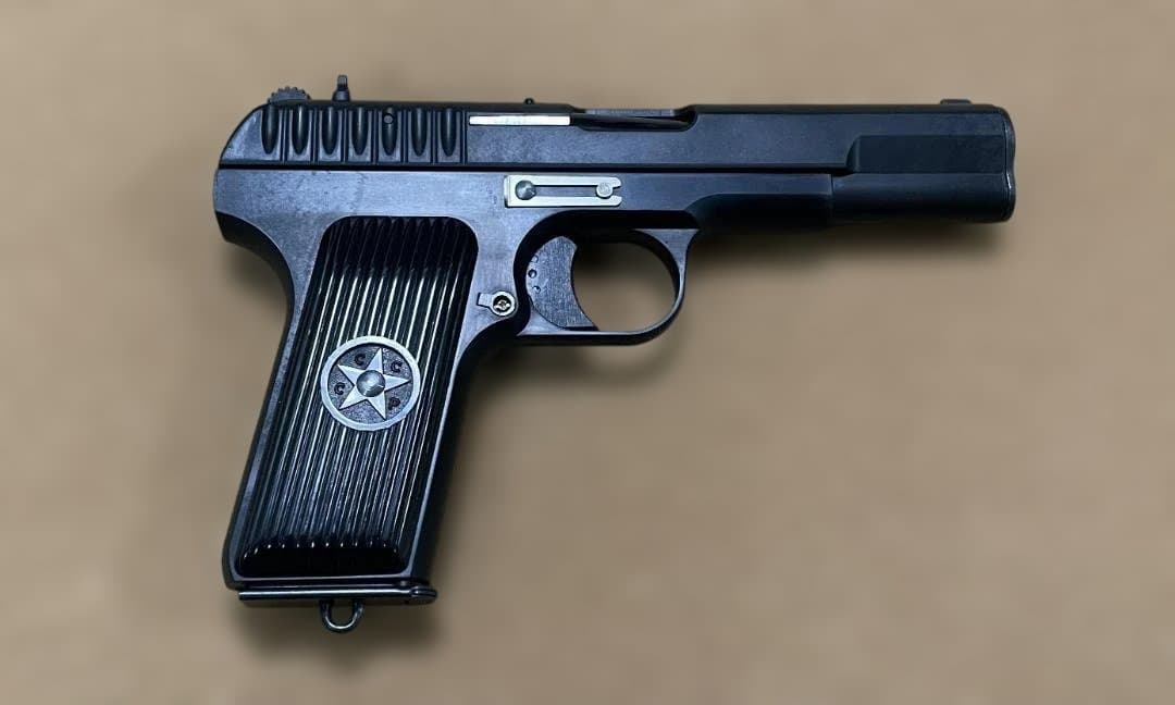 トカレフ TOKAPEB TT-33 ブラックモデルガン ヘビーウェイト