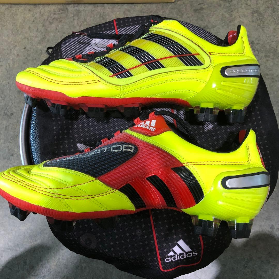 アディダスサッカースパイクプレデター新品
