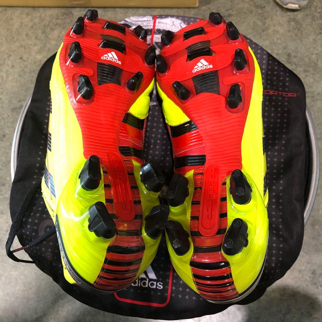 アディダスサッカースパイクプレデター新品