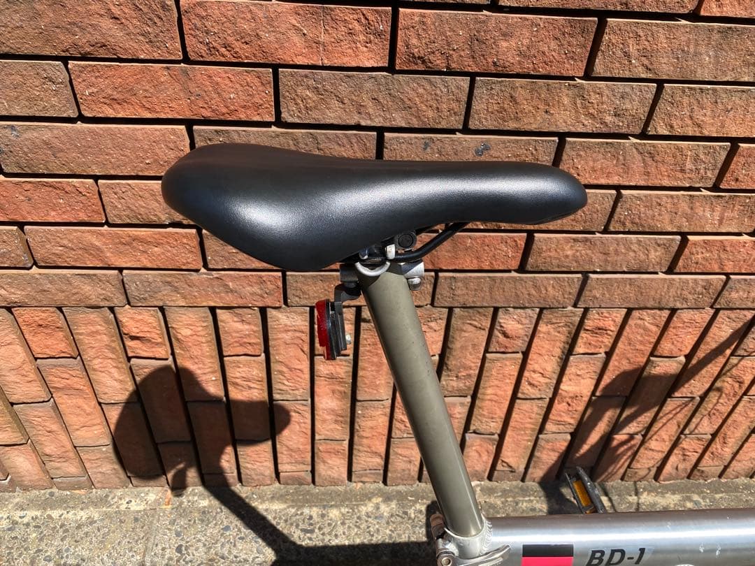 BD-1 折りたたみ自転車 シルバー 8段変速