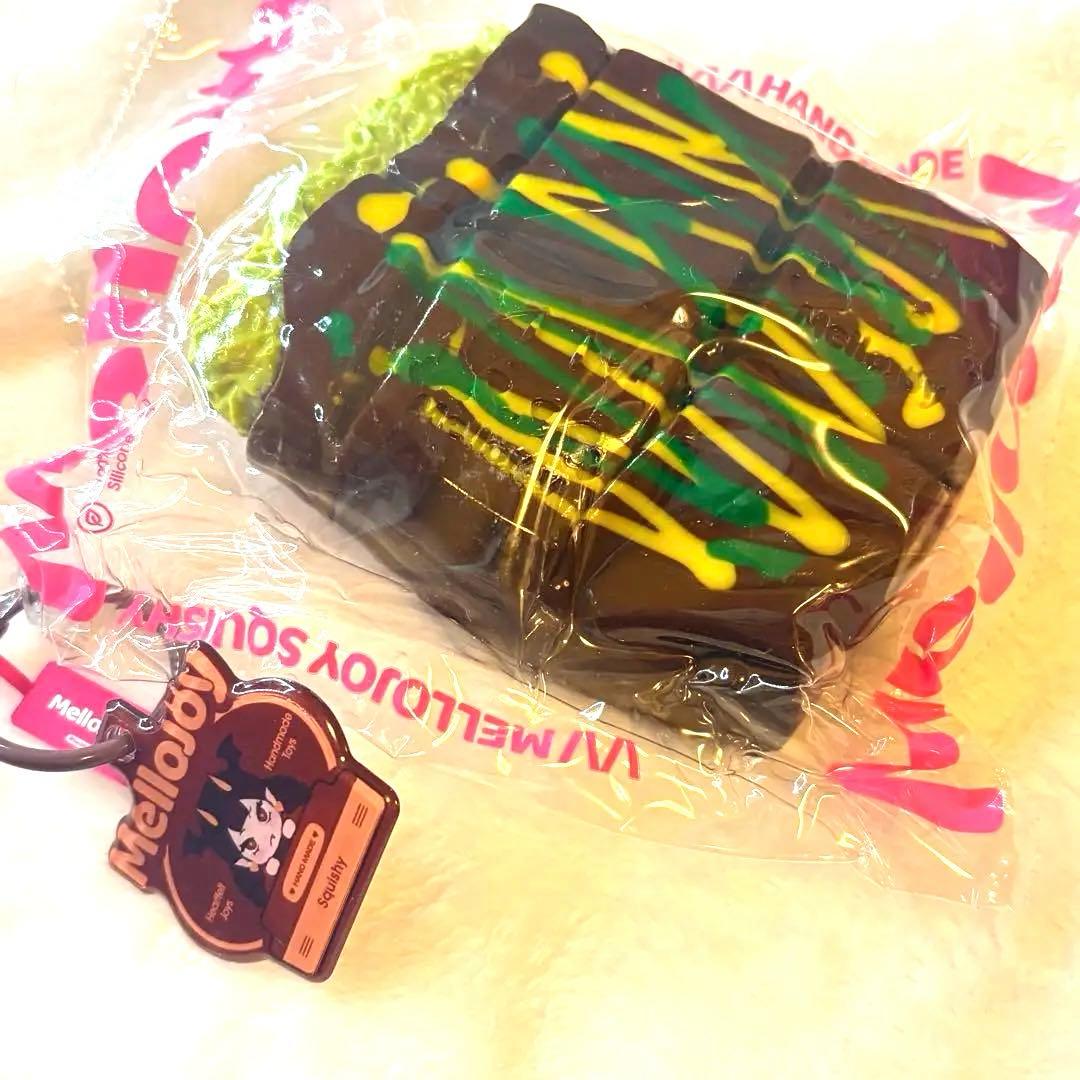 mellojoy メロジョイ ドバイチョコ ベーカリー＆カフェ レア　スクイーズ