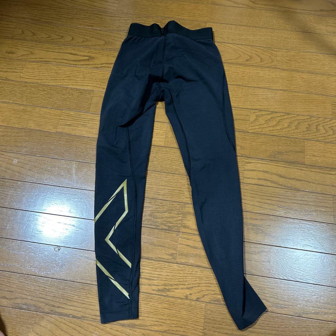 黒 ゴールドライン タイツ