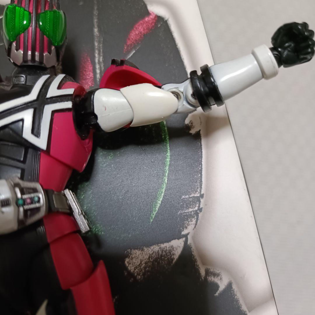 SHFiguarts真骨彫仮面ライダーディケイド