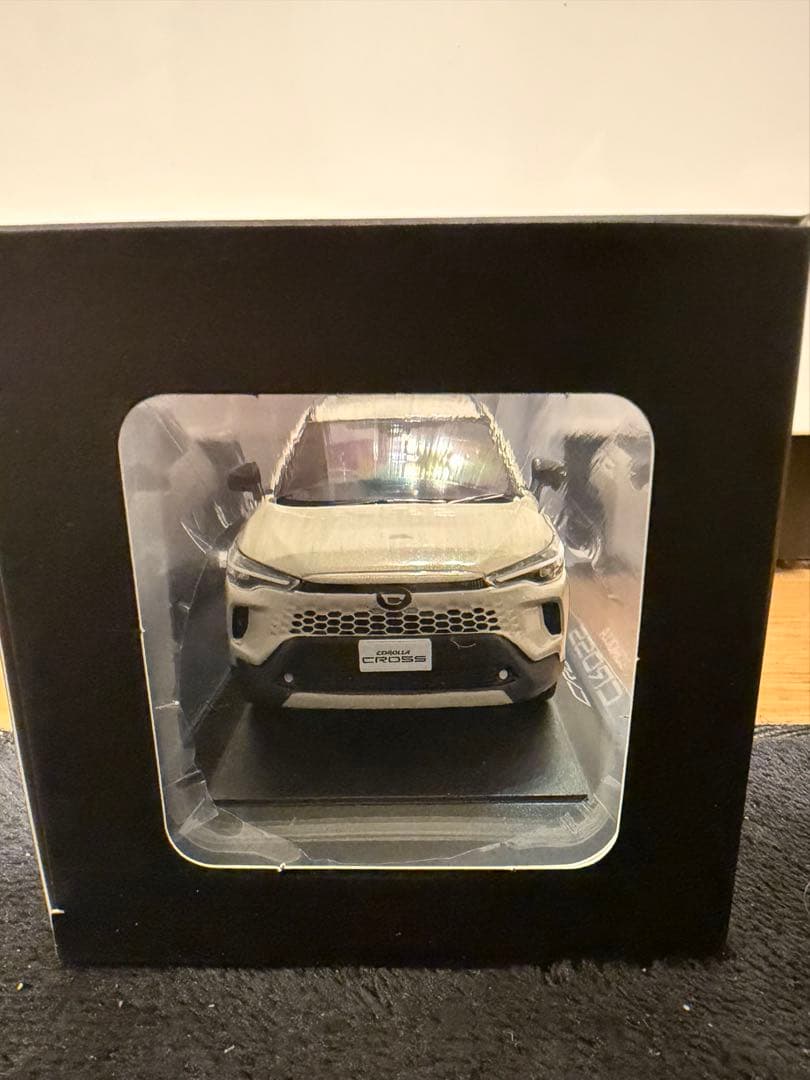 【非売品】トヨタ 新型カローラクロス クリアベージュメタリック 1/30