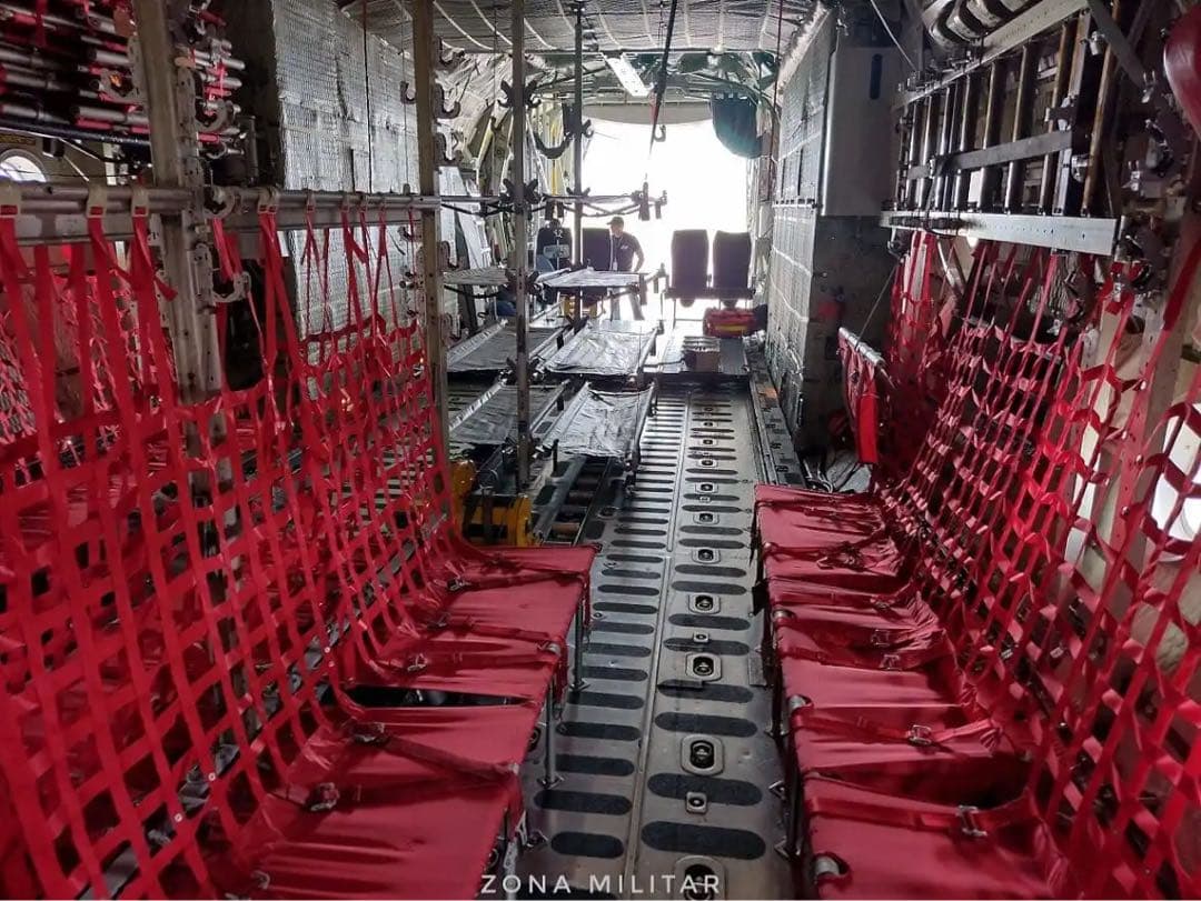 2個　C-1輸送機　貨物輸送機　米軍放出品　ネットシート　レア　インテリア　椅子