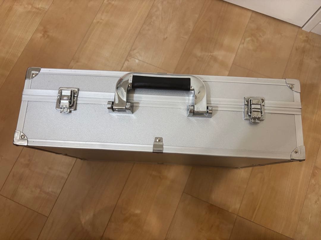 TOYGER CEOストレージ アタッシュ シルバー