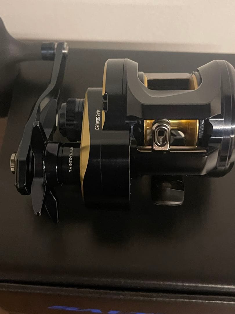 ダイワ　25ソルティガ300 右巻き　未使用品
