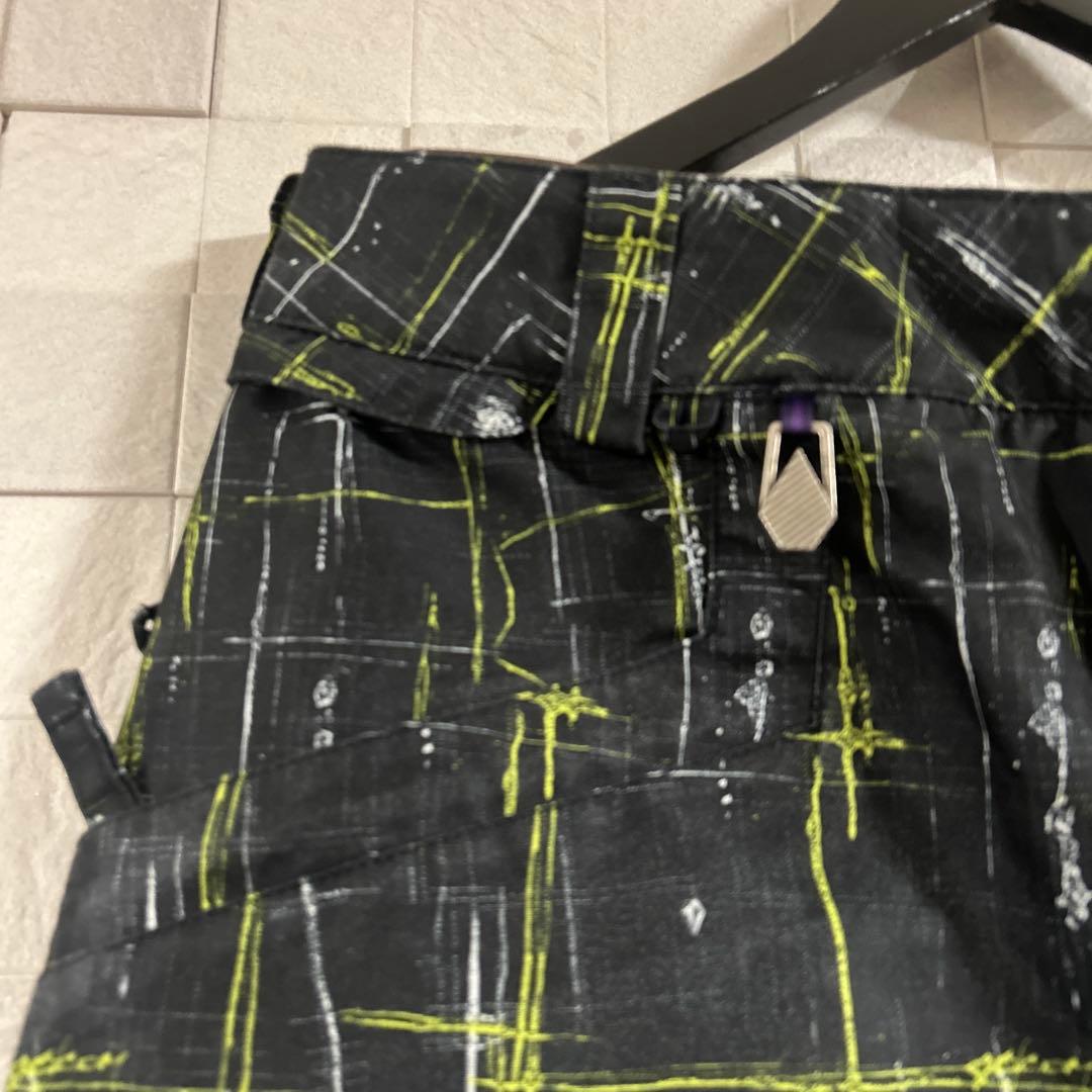 VOLCOM NIMBUS スノーボードパンツ Sサイズ　ボルコム