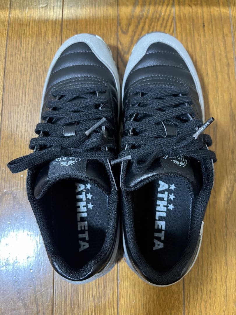 ATHLETA サッカーシューズ ブラック/グレー