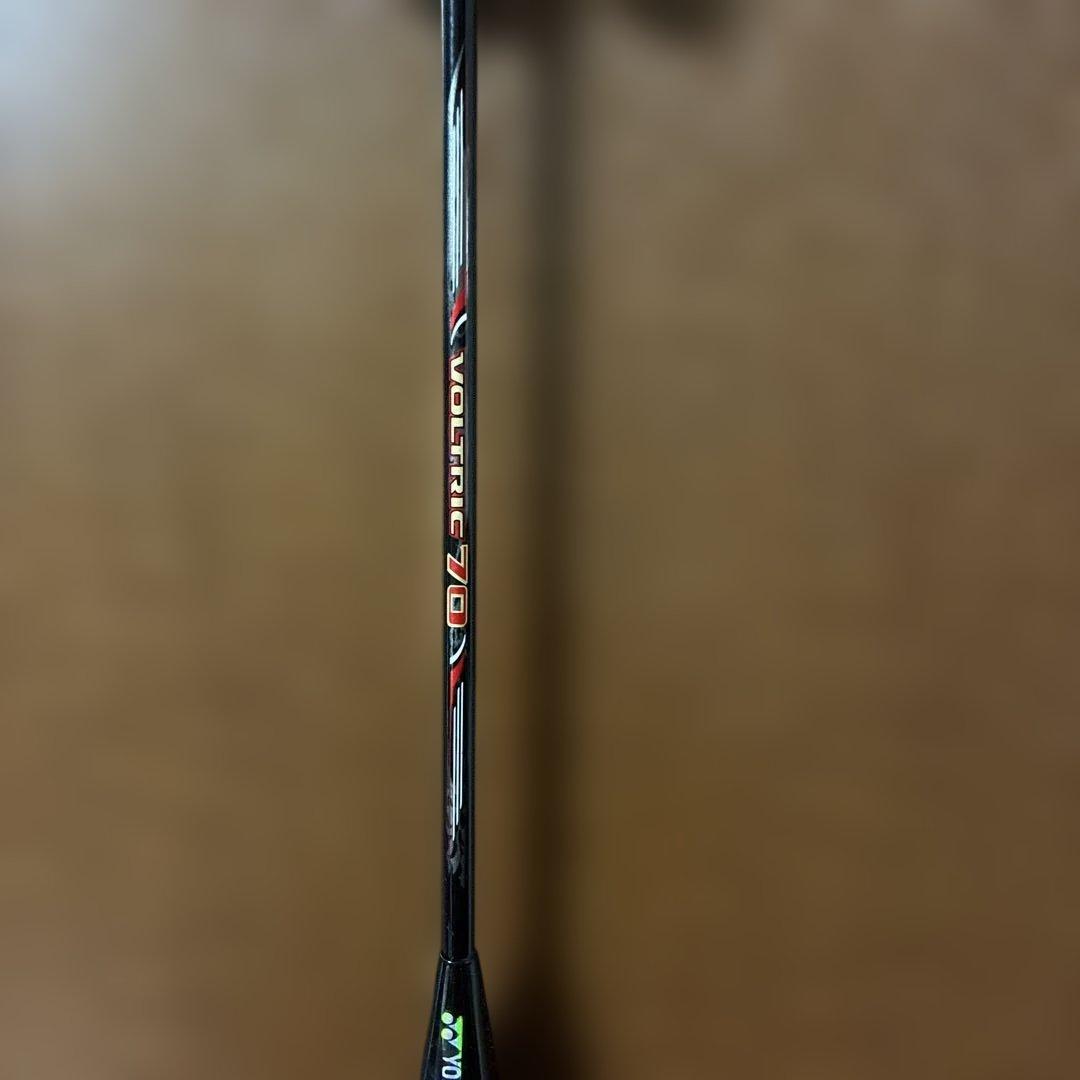 ヨネックスバドミントンラケットＶＯLTRIC 70