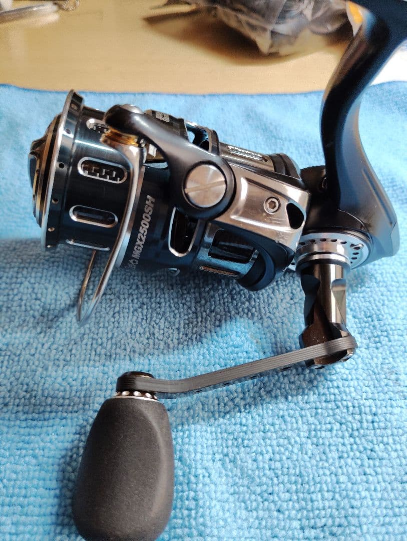 リール Abu Garcia REVO MGX 2500SH