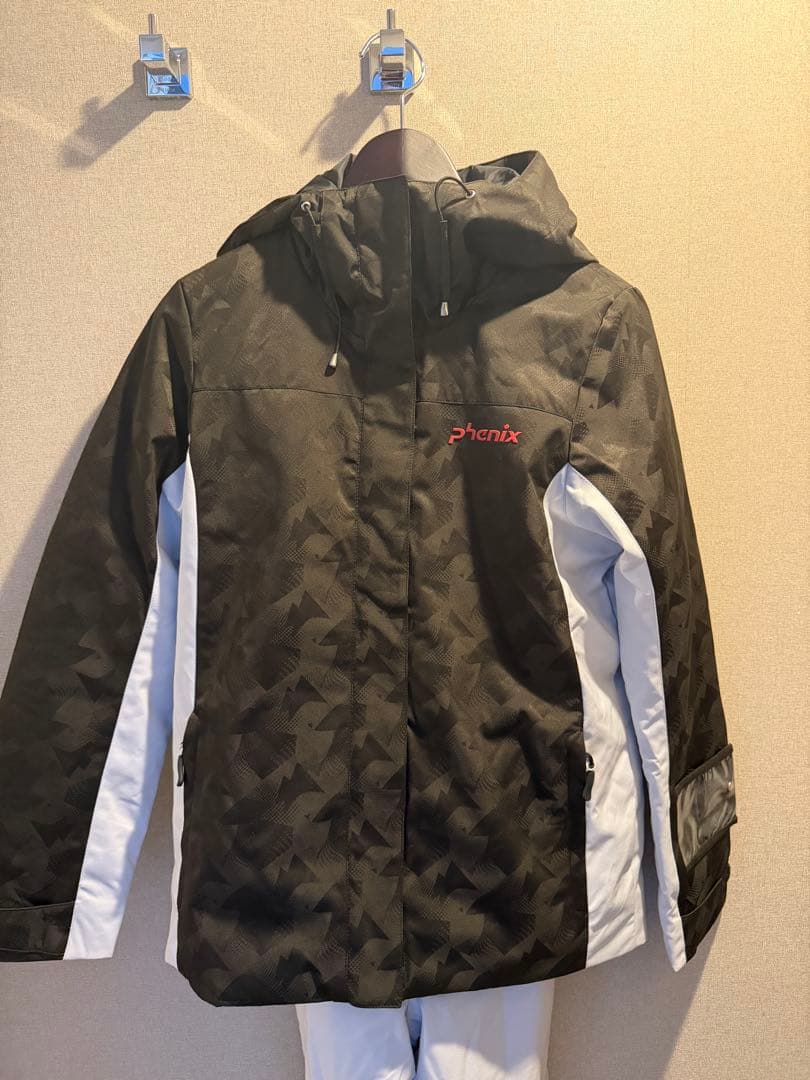 ☆美品☆ フェニックス PHENIX レディース スキーウェア 上下セット