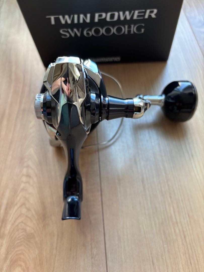 【超美品】シマノツインパワー SW 6000HG リール