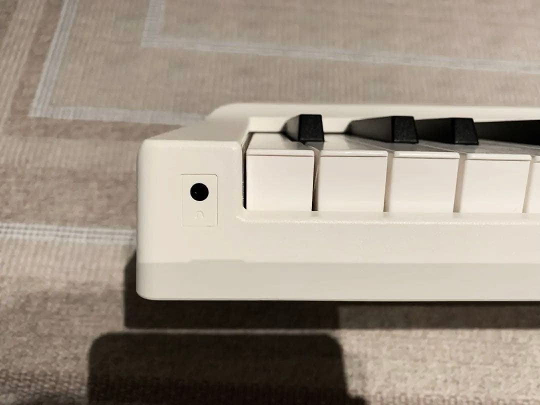 TERENCE・V50 折り畳み電子ピアノ 88鍵 充電式 MIDI 付属品あり