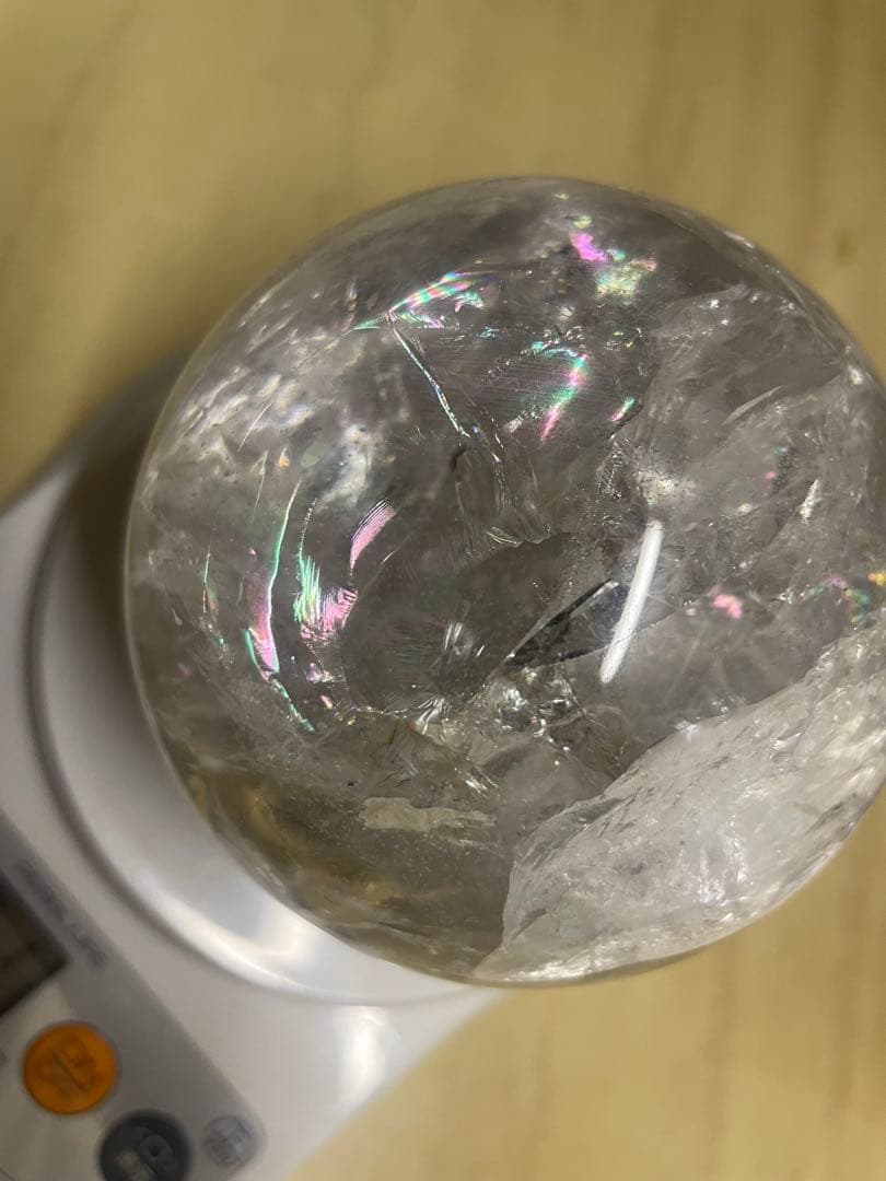 最終さらに値下げ‼️レインボー水晶スフィア　丸玉 約80mm 大玉　1キロ超！