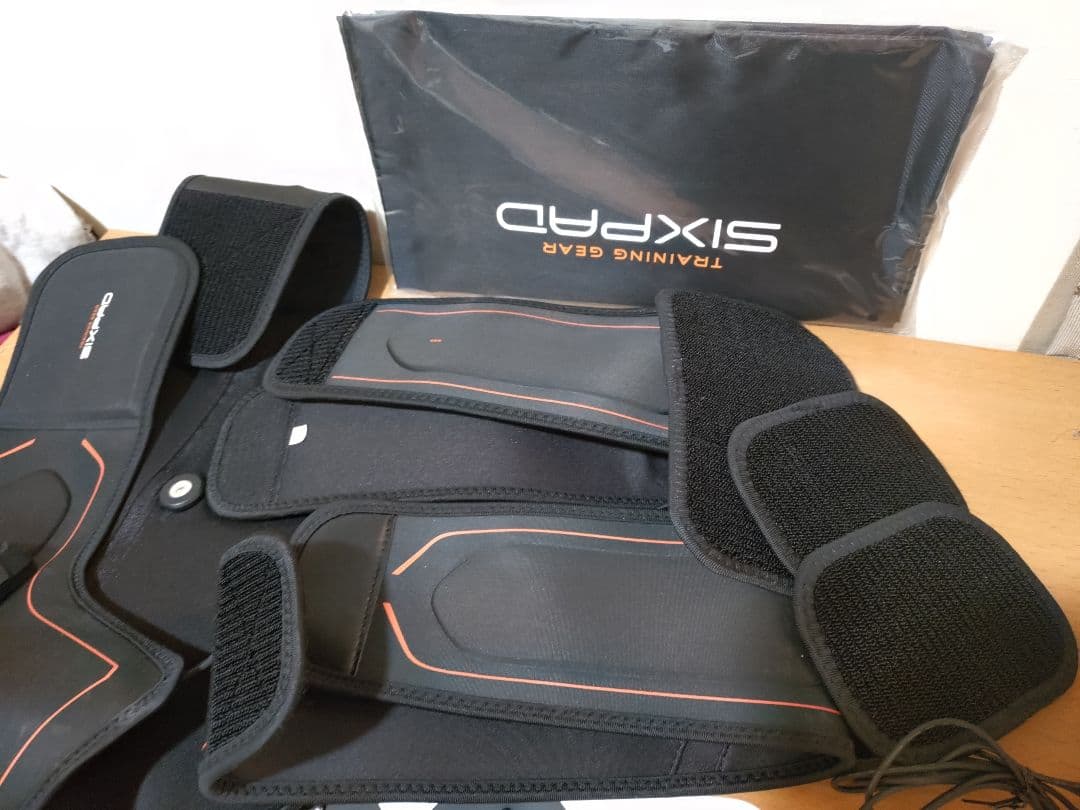 SIXPAD ボトムベルト 充電器・パッド付き　Lサイズ