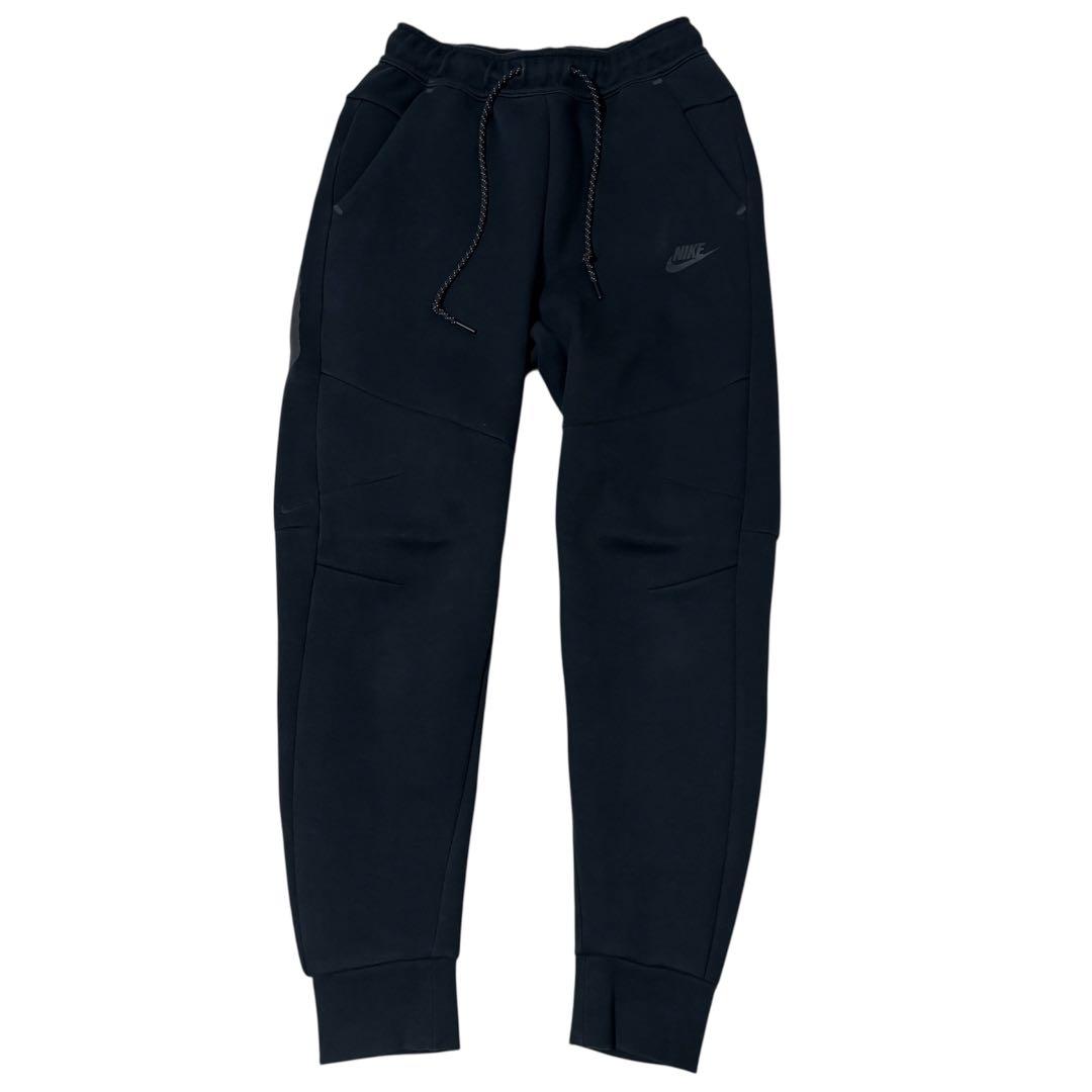 NIKEテックフリース　BLACKセットアップ