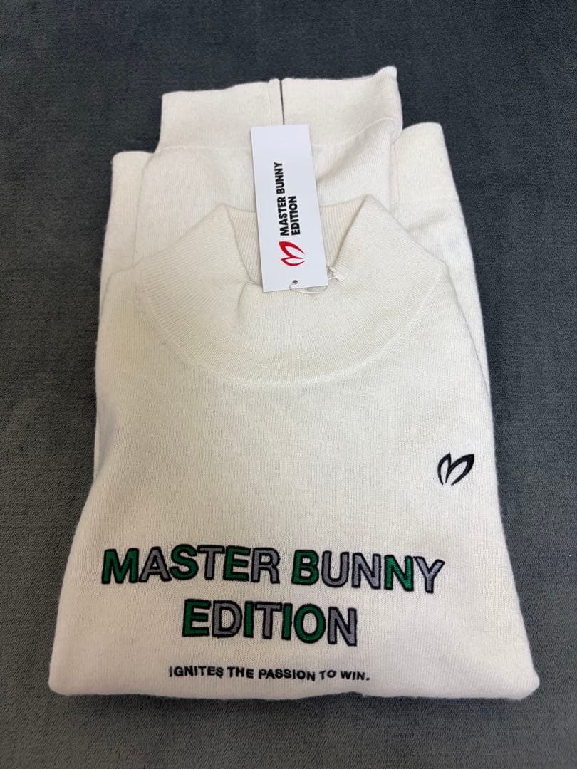 MASTER BUNNY EDITION ハイネックセーター