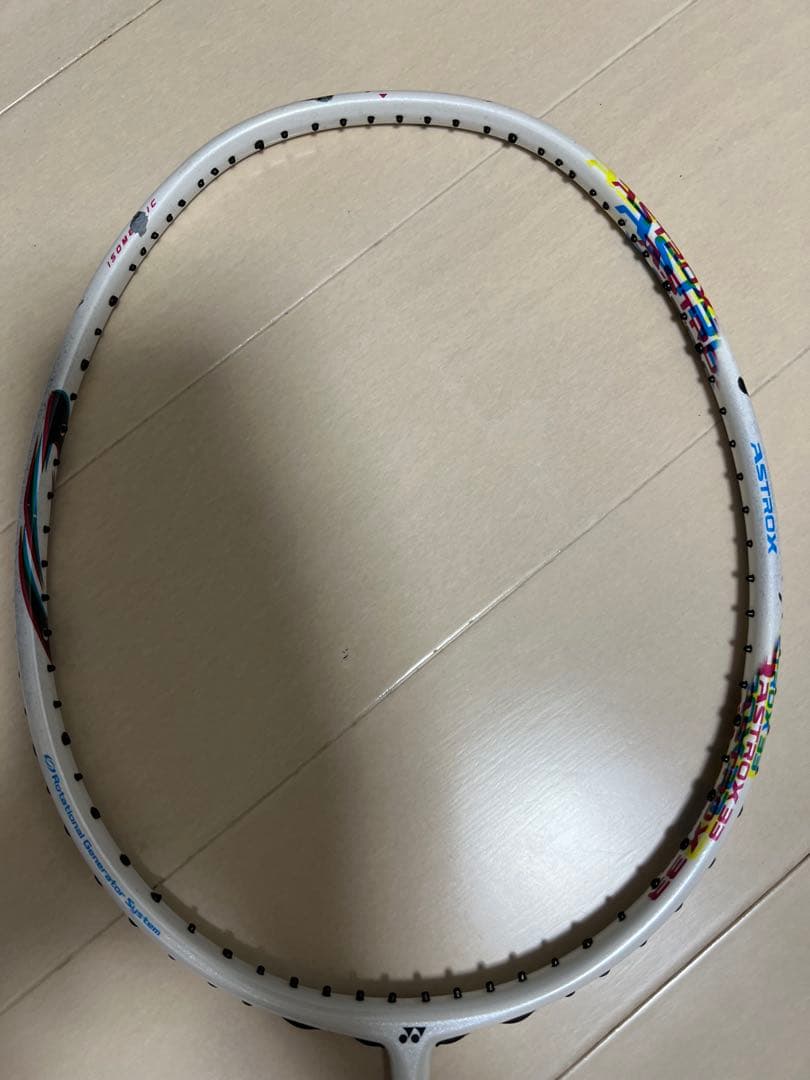 YONEX アストロクス33 5U5 ひび割れなし
