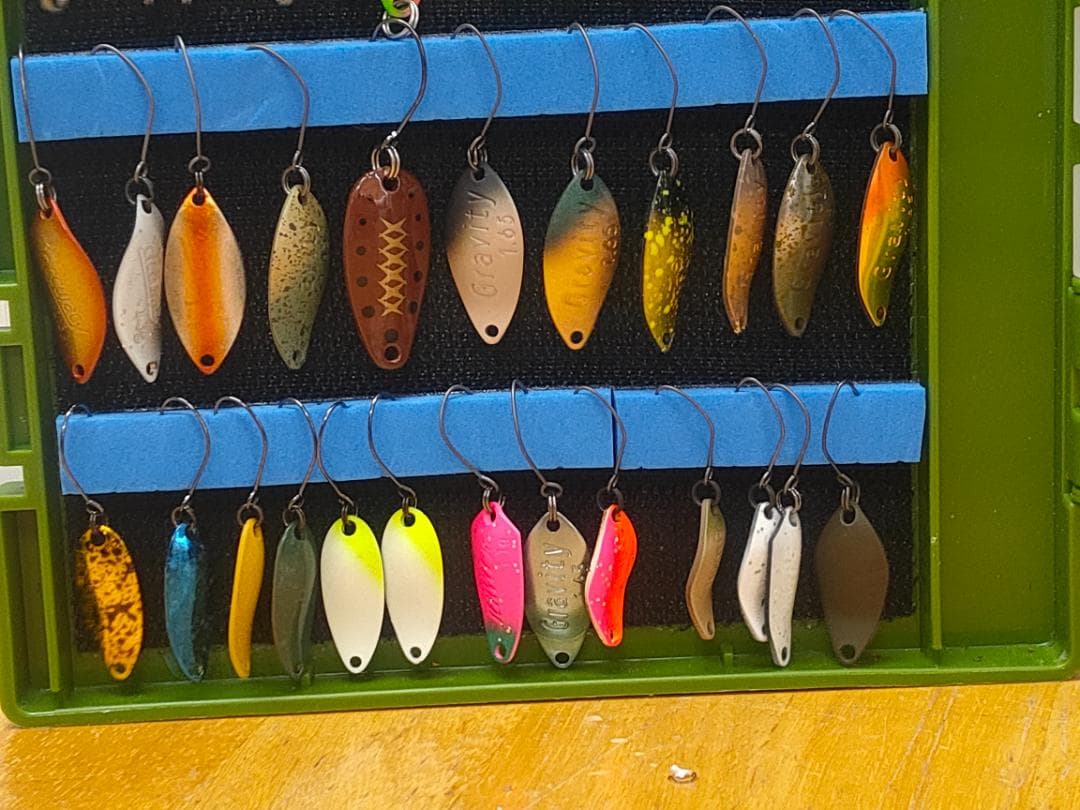 【トラウト・管釣用ルアー大放出！】スプーン100個セット その１