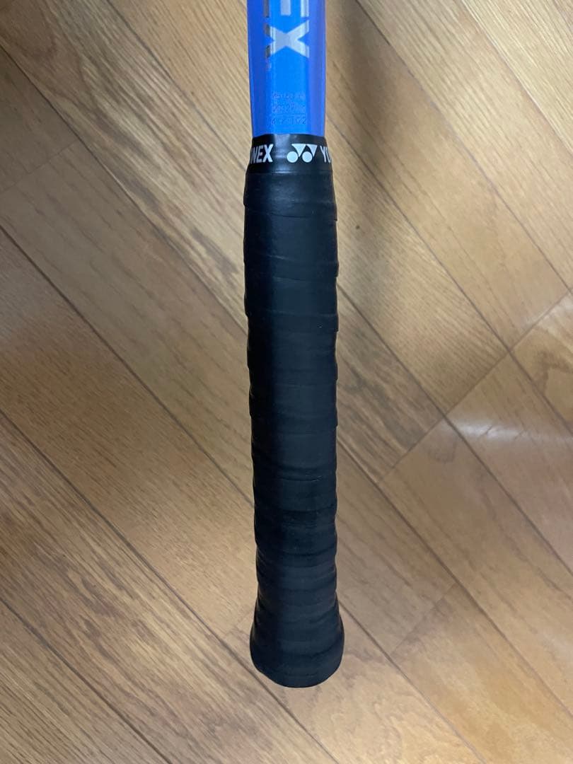 YONEX EZONE 100 tuor G2 グロメット　ガット 新品交換済み