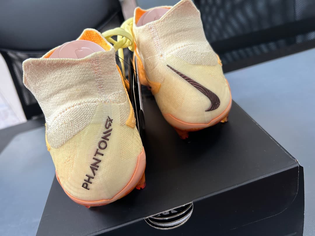 シューズ Nike Phantom GX ELITE DF FG SE