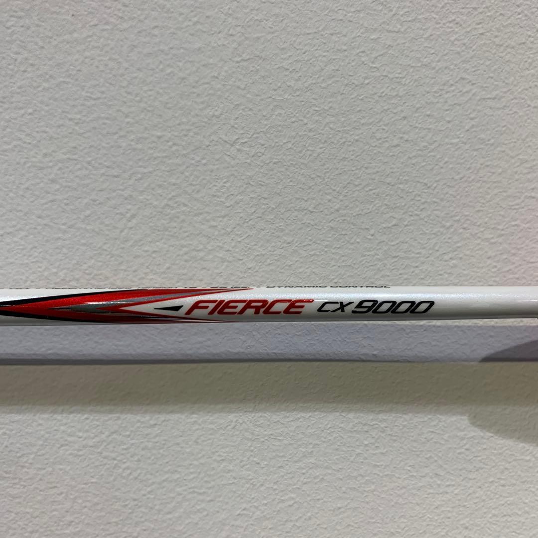 新品　綺麗なカラー❤️ FIERCE CX 9000 バドミントンラケット