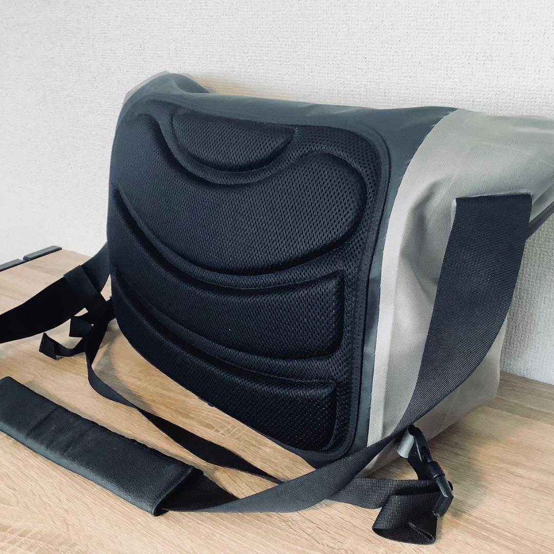 mont-bell　モンベル　メッセンジャー　バッグ　BIG　防水　ドライ　美品