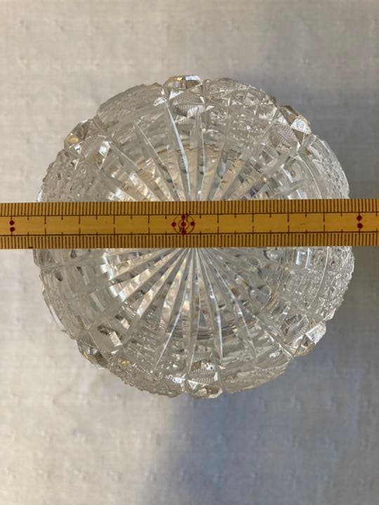 チェコ製　ボヘミアンクリスタルガラス　花瓶　高さ30cm