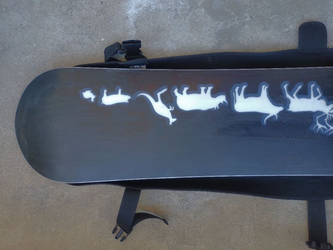 noah SuperTwister 154.5cm　ボードカバー付