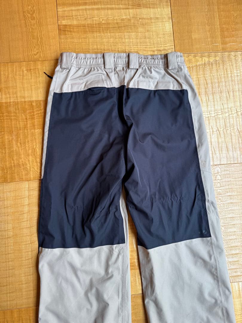 サーティーツー　32 スノーボードパンツ　スノボー　XXL ベージュ　黒　3L