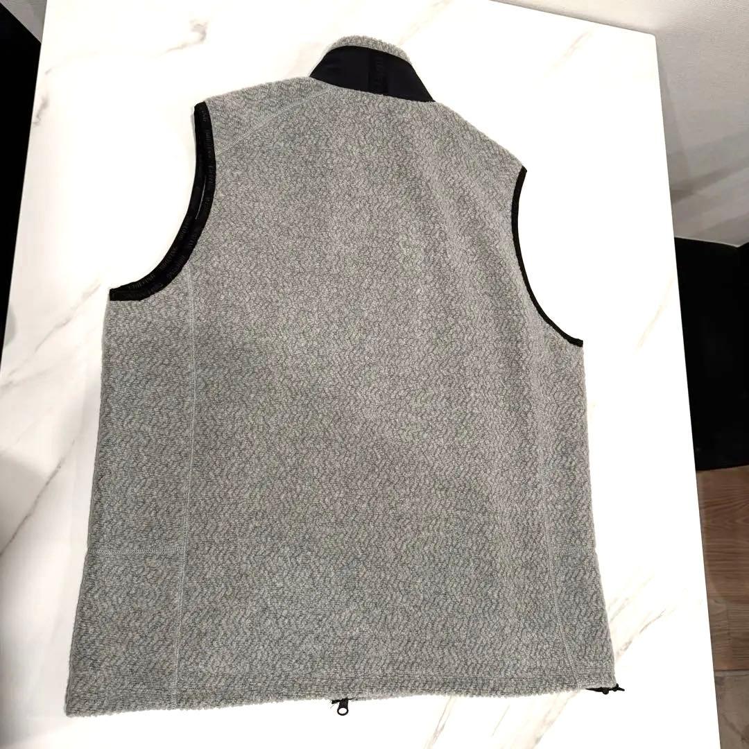 美品　XL ブリーフィング　ベスト　25年モデル　ゴルフ　BRIFING