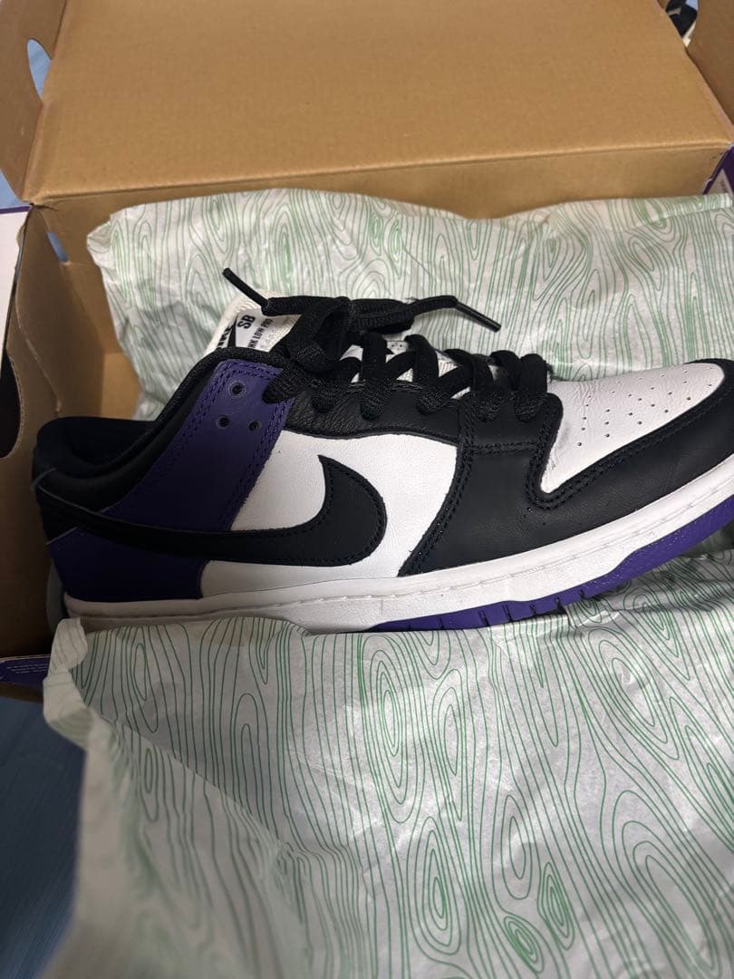 Nike SB Dunk Low Pro ブラック/ホワイト/パープル