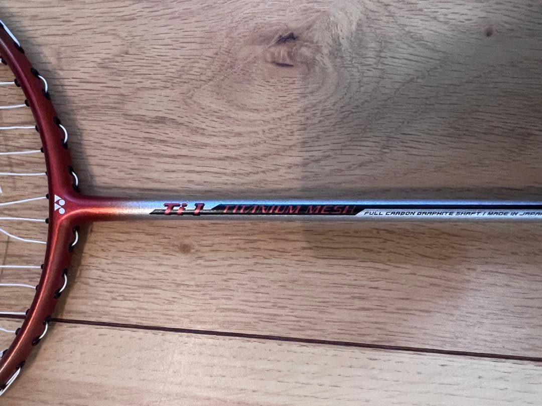 廃盤品　YONEX ARCSABER2i Ti1 titanium mesh