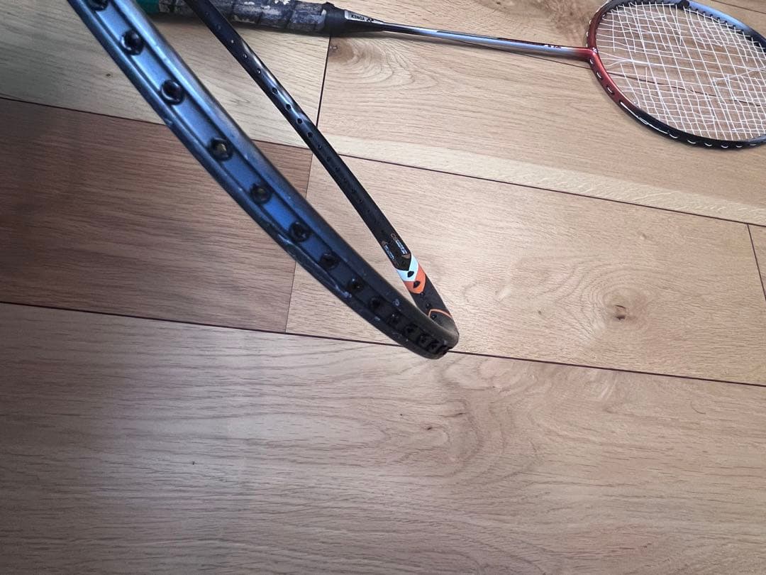 廃盤品　YONEX ARCSABER2i Ti1 titanium mesh