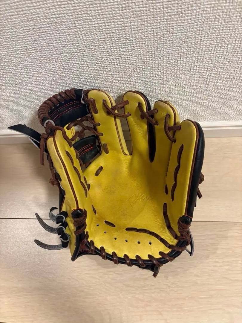 軟式オーダーグラブ　イエロー ブラック Ryu