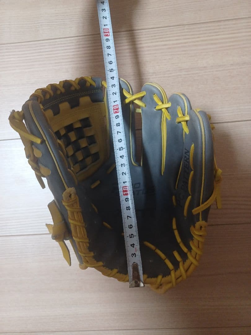 【最終値下げ】ZETT　プロステイタス　軟式　オーダー　グローブ　内野手用