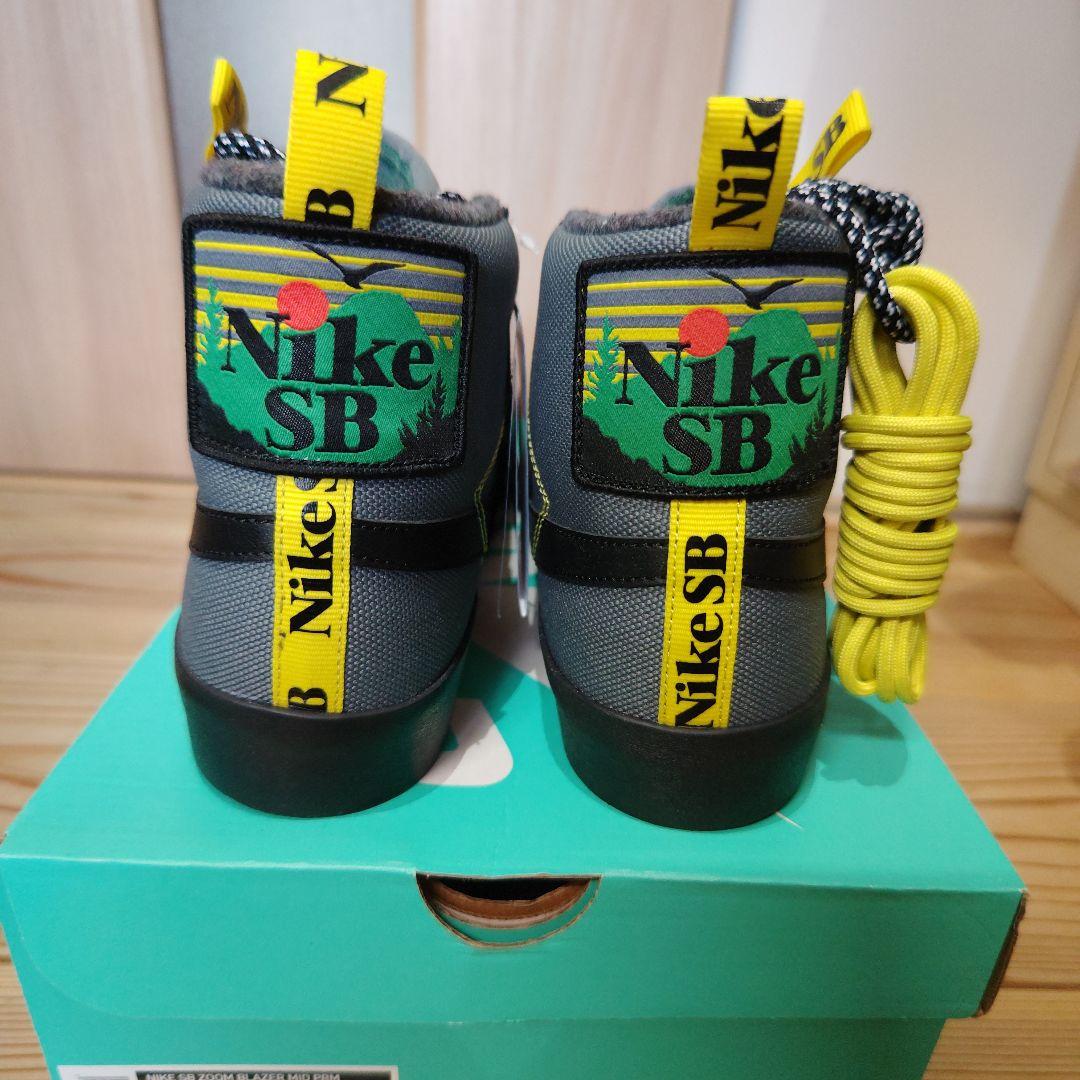未使用 NIKE SB ZOOM BLAZER MID PRM スニーカー