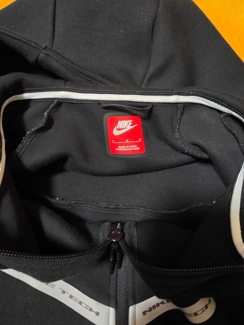 Nike テックフリース 黒 反射 値下げ交渉あり