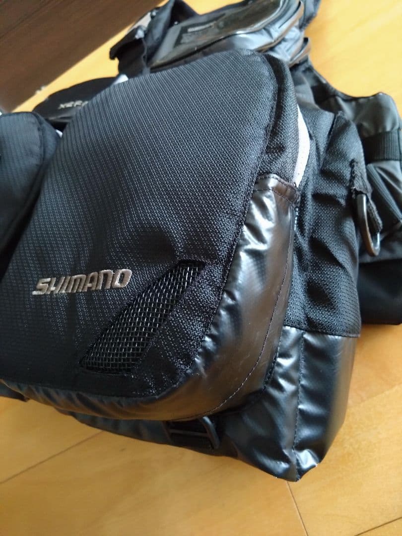 SHIMANO XEFO ブラックフィッシングベスト