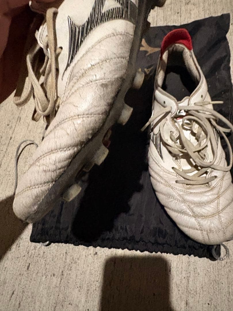 Mizuno Morelia II サッカーシューズ ホワイト/レッド